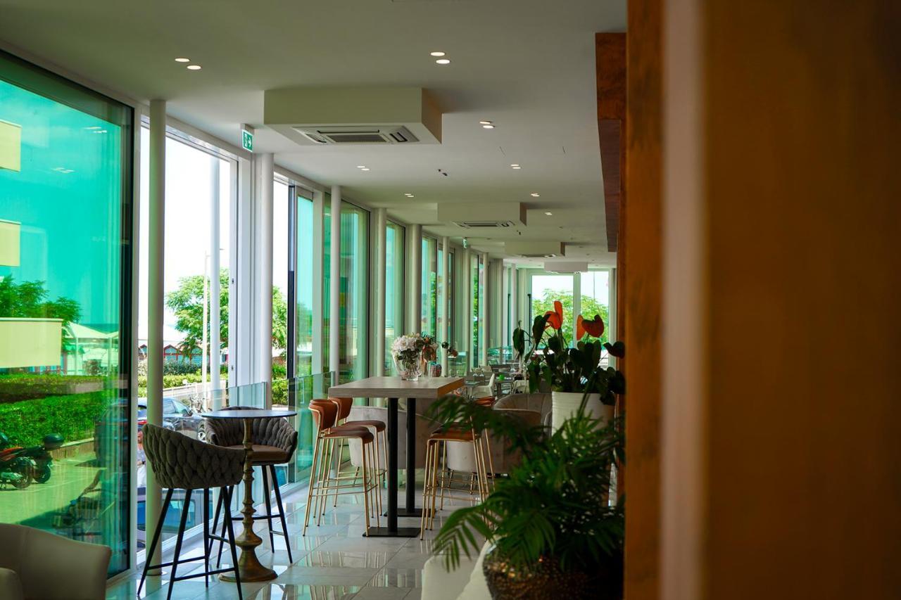 Hotel Arizona Riccione Exterior foto